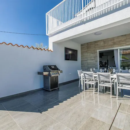 Hotel Casa Belladonna By Interhome Visnjan